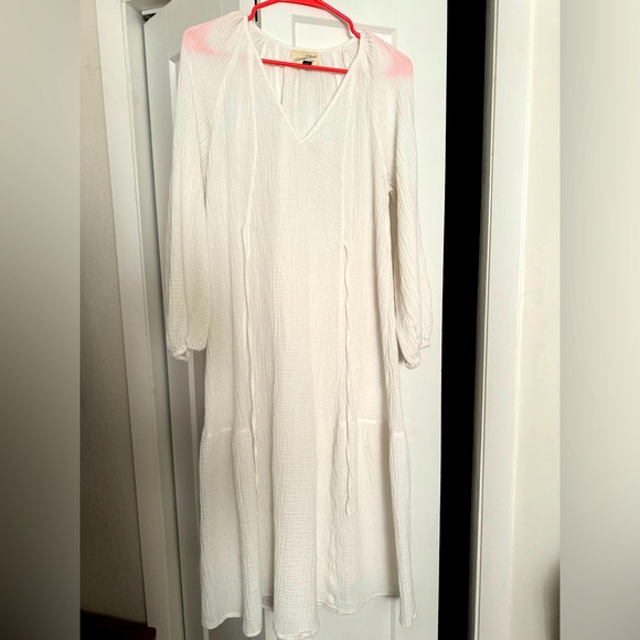 Universal Thread Flowy Dress - Picture 1 of 2